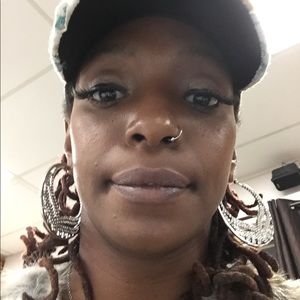 Meet your Posher, Angelica